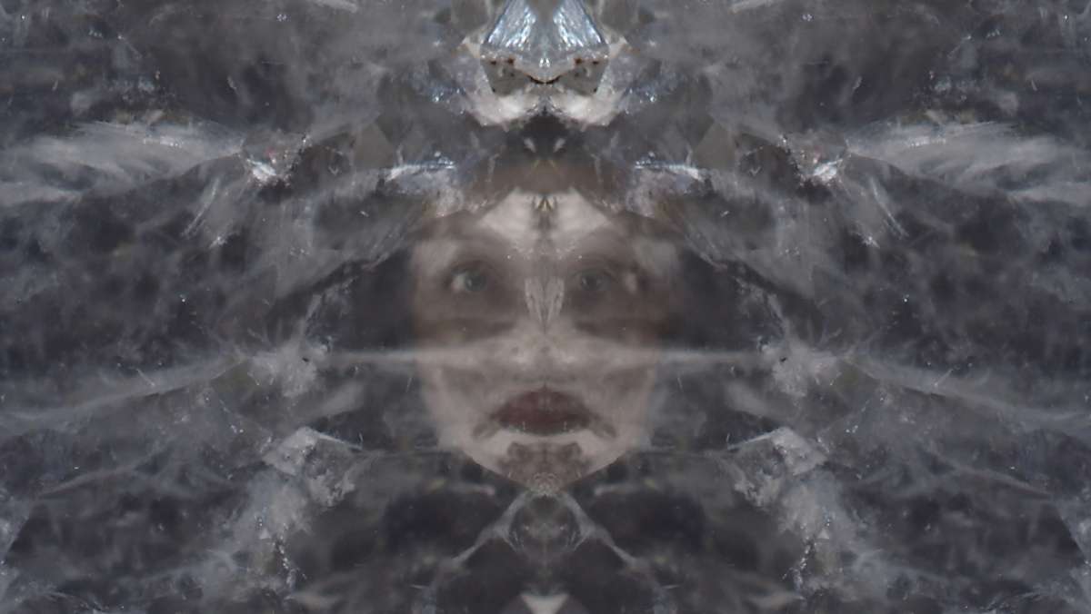 Extreme Makroaufnahmen von Achatscheiben bilden den künstlerischen Schwerpunkt des Fotografen Dagobert Scharf 