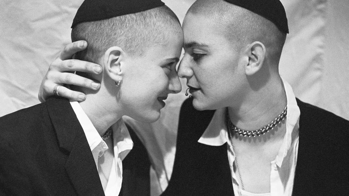 Chloe Sherman - RENEGADES. San Francisco: Queer Life in the 1990s