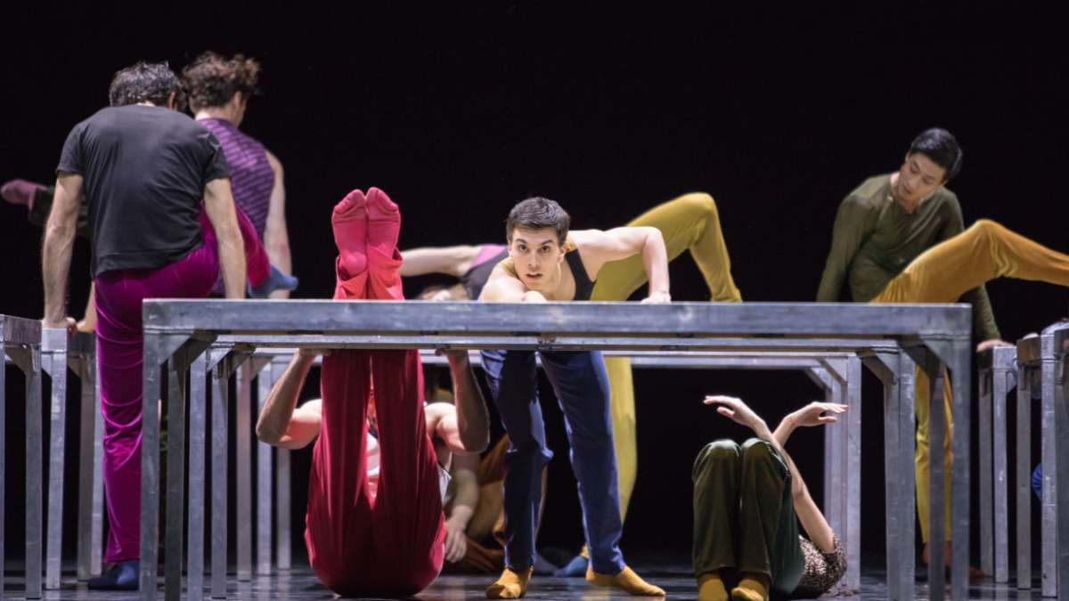 Erweitert das Spektrum von Forsythes Ballett-Erforschungen: «One Flat Thing, reproduced» – im Jahr 2000 vom Ballett Frankfurt uraufgeführt