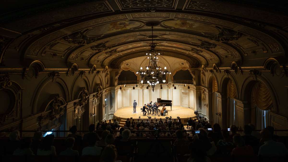 In der Tonhalle Zürich präsentiert das StradivariQuartett zum Auftakt der Klangwelle-Saison Kompositionen von Joseph Haydn.