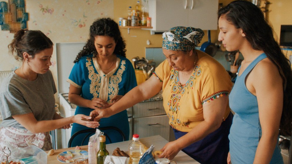 LA PETITE DERNIÈRE | Regie: Hafsia Herzi