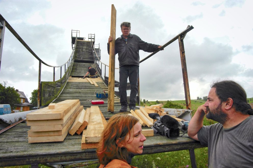 ROMAN SIGNER - DIE IDEALE REISEGESCHWINDIGKEIT | Regie: Aufdi Aufdermauer, Karin Wegmüller 