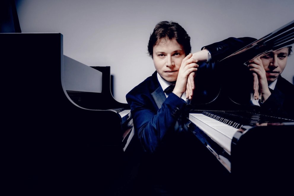 Ilya Shmukler und das Luzerner Sinfonieorchester gastieren im Kursaal Engelberg
