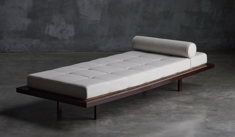 BRAFA 2026 - Laurent Schaubroeck (BE), Jorge Zalszupin (Warsaw 1922-2020 São Paulo), Minimalist daybed, Brazil, 1963
