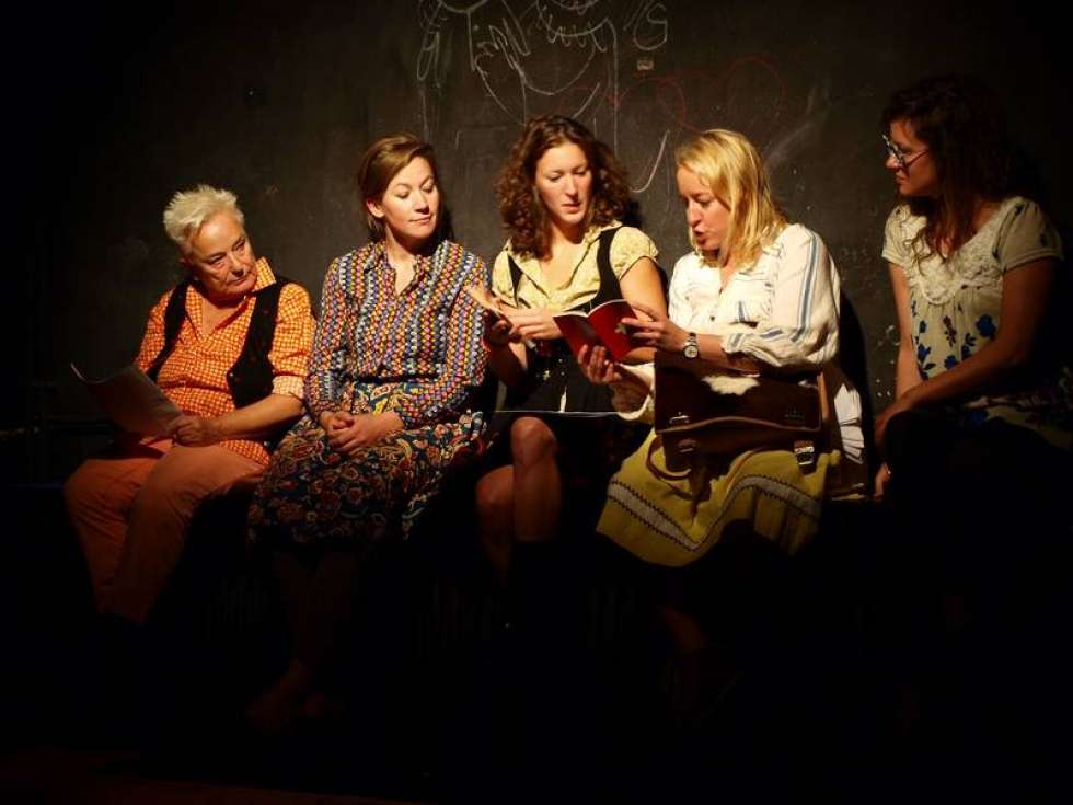 «Who the Hell is Heidi?» Im aktuellen Stück des Maxim Theaters begeben sich sechs Frauen auf die Suche nach Ihrer Identität. 