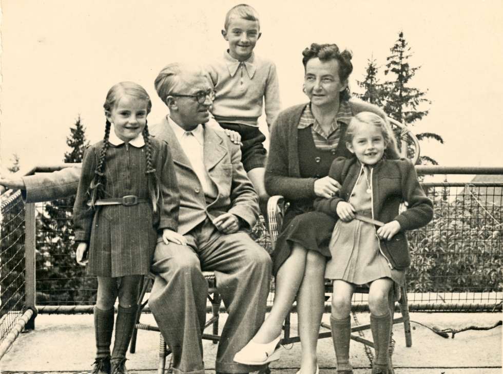 danioth-digital.ch - Heinrich Danioth mit seiner Familie
