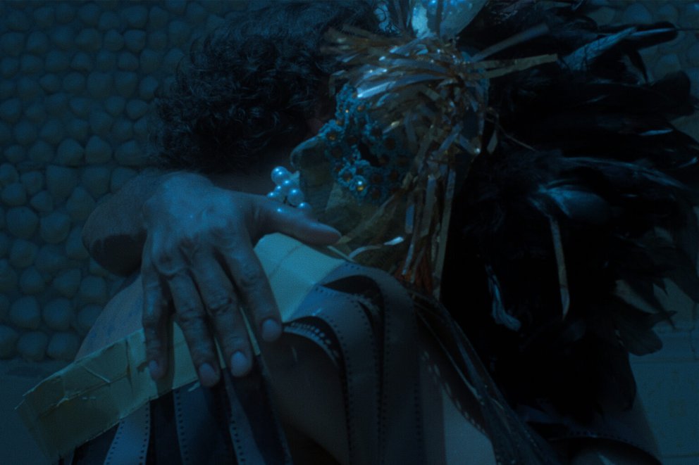 «Flores del otro Patio» von Jorge Cadena