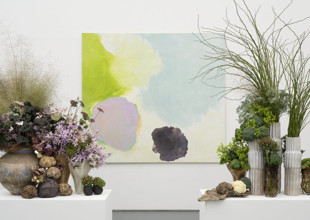 Florale Interpretation von Rémy Jaggi, Trélex zum Werk von Barbara Müller (1956 – 2023), Ohne Titel, 2015