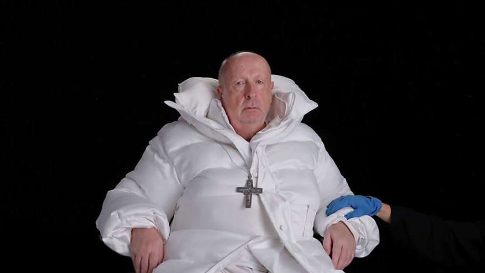 Martyna Marciniak, Still aus Anatomy of Non-Fact, Chapter 1 AI Hyperrealism, 2023, Video, ca. 18 Min. © Martyna Marciniak