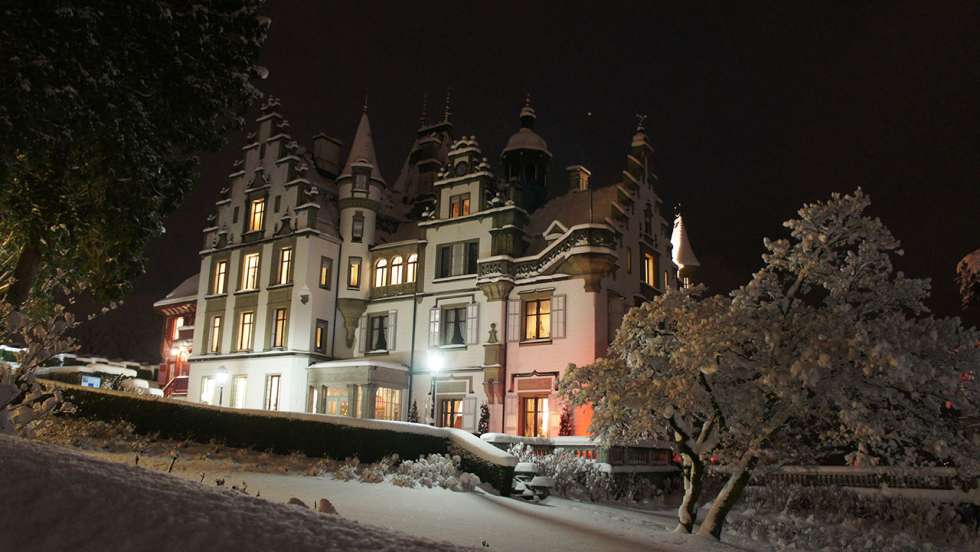 Einmalige Kulisse: Schloss Meggen im Winter.