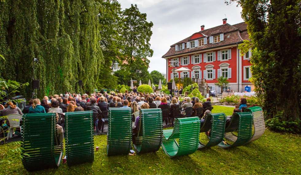Das Literaturfestival «lauschig – wOrte im Freien» vermittelt Literatur an verwunschenen Orten in der Stadt Winterthur 
