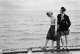 Fotostiftung Schweiz | Paare / Couples | Rob Gnant, Engländer machen Ferien, Holy Island, 1957