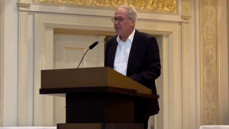 buchvernissage_thierry_carrel_-_von_herzen_iit7.jpg buchvernissage_thierry_carrel_-_von_herzen_iit7.jpg